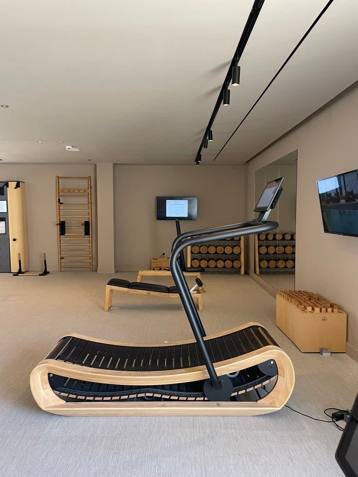 Sala de entrenamiento y rendimiento de Montecarlo International Clinic, en Sevilla