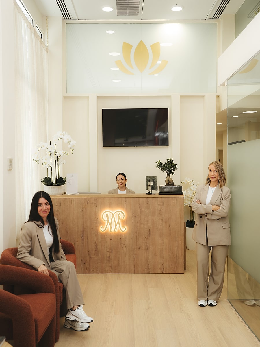 Recepción de Montecarlo International Clinic, en Calle Méndez Núñez 12, Sevilla
